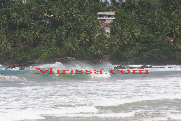 surfing beaches in sri lanka